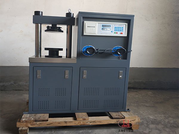 300KN電液式混凝土壓力試驗(yàn)機(jī)