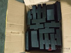 萬能試驗機配件夾具夾片鉗口10/30/60/100噸圓弧燕